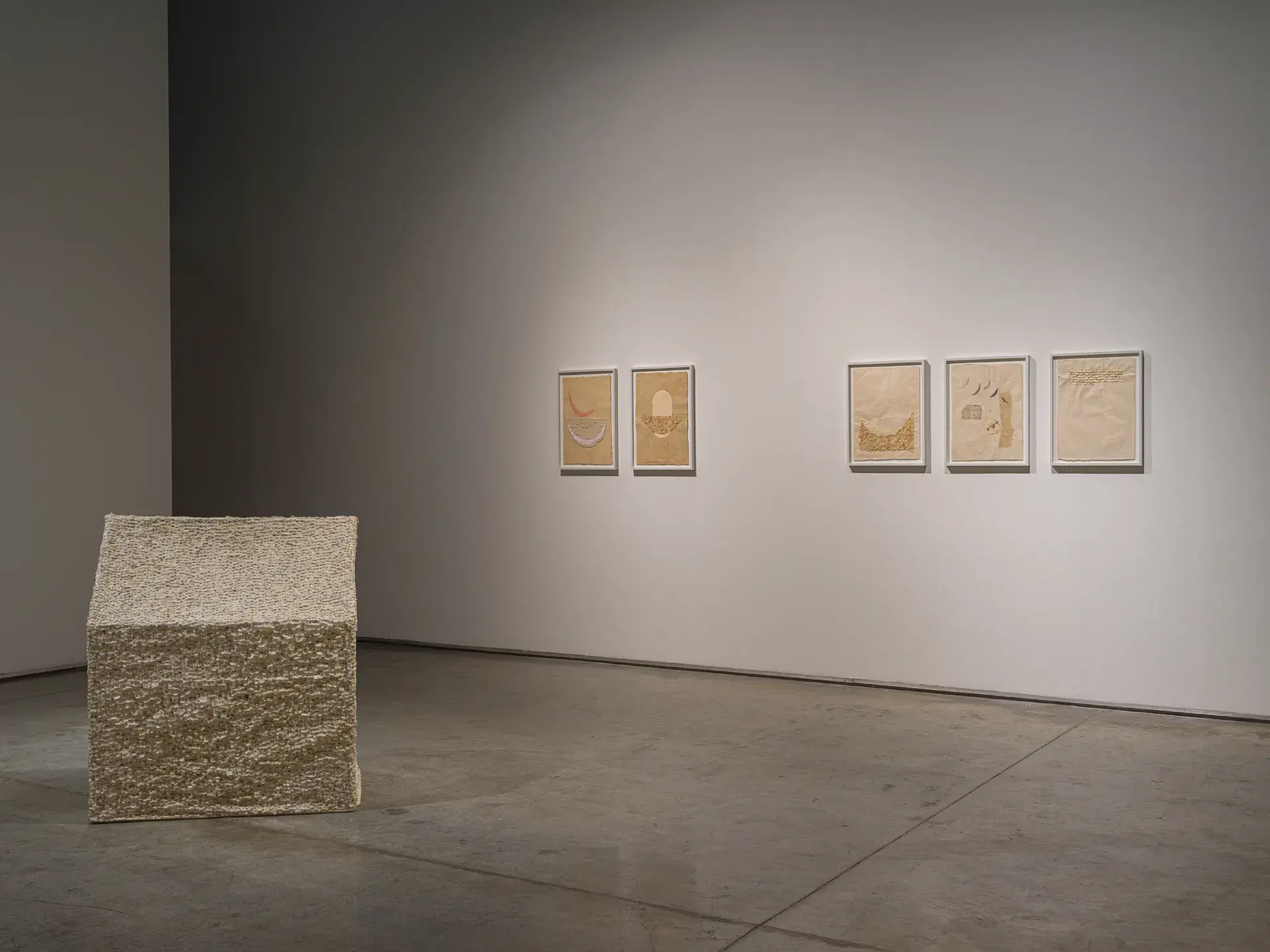 Antevasin - The one who sits at the border of two worlds<br>
Installation view
